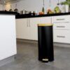 KITCHEN MOVE Poubelle de cuisine a pédale Forest - 30L - Noir mat – Image 4