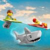 LEGO City 60453 Le véhicule de secours de la plage - Jouet des 6 ans avec un requin – Image 5