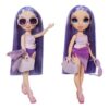Rainbow High Swim & Style - Poupée mannequin ariculée 27 cm - Violet (Violet) - Maillot de bain + Paréo - a partir de 4 ans – Image 5