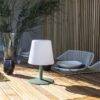 Lampe de table sans fil - LUMISKY - STANDY MINI Olive - H25 cm - Pied en acier vert olive - LED blanc chaud et blanc – Image 4