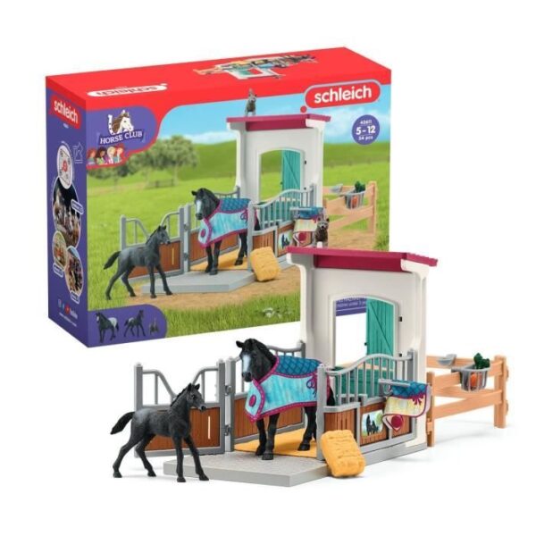 Box pour cheval avec jument et poulain